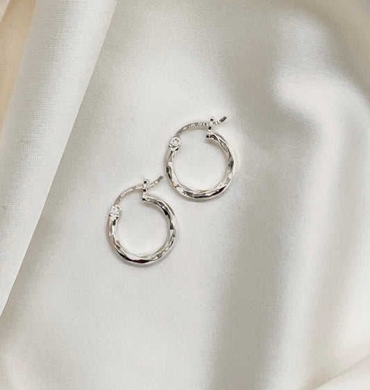 The Mini Mila Hoops